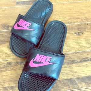 Nike slides